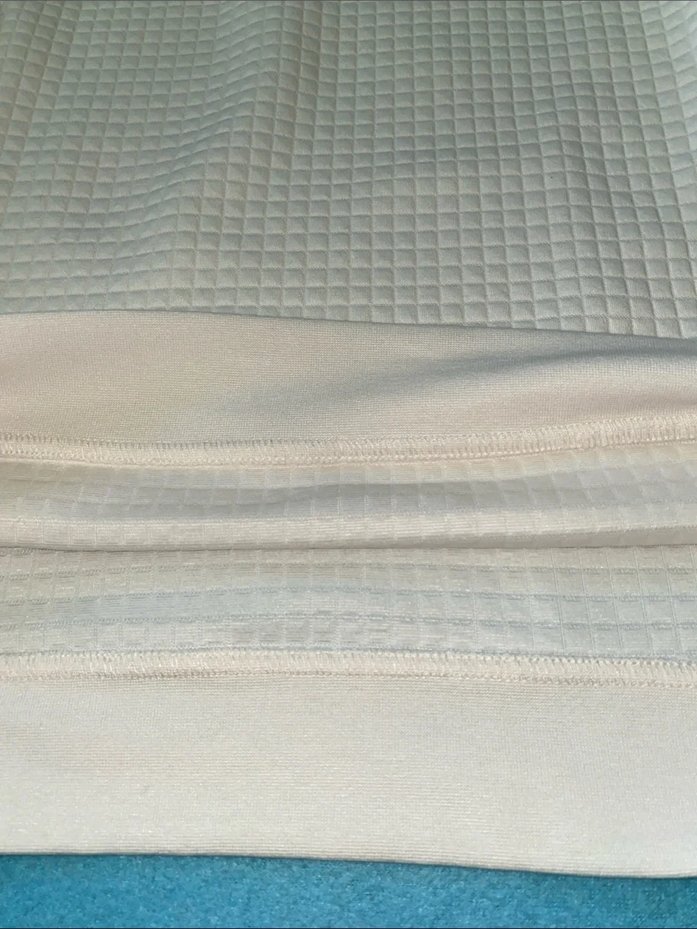 ALFANI grid textured crewneck pullover long sleeve cream colored NEW size M
